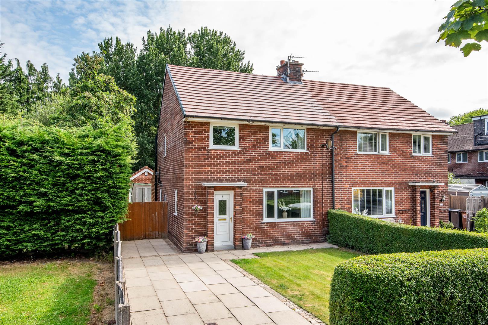 3 bed property in Hern Avenue, Preston